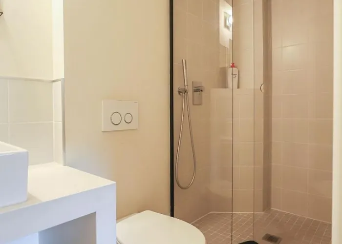 Hébergement de vacances Delpech - Maison Hypercentre - Métro - 8 Personnes